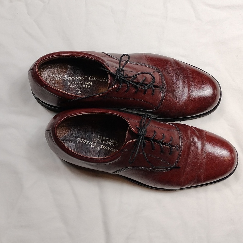 All seasons casual men's dress shoes size 8
